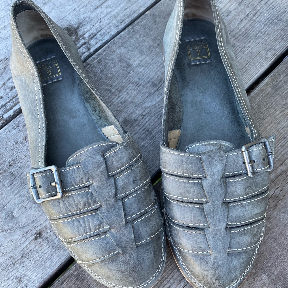 Frye Milly Fisherman Sandals Flats Gray Leather Woven Buckle Size 7